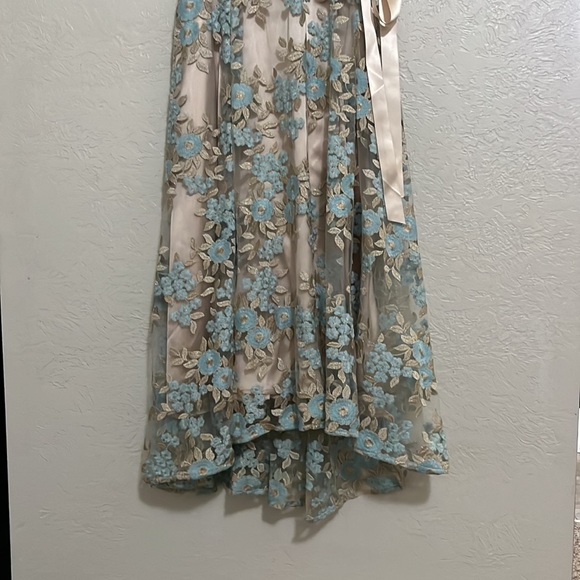 Tahari floral dress - Picture 2 of 10